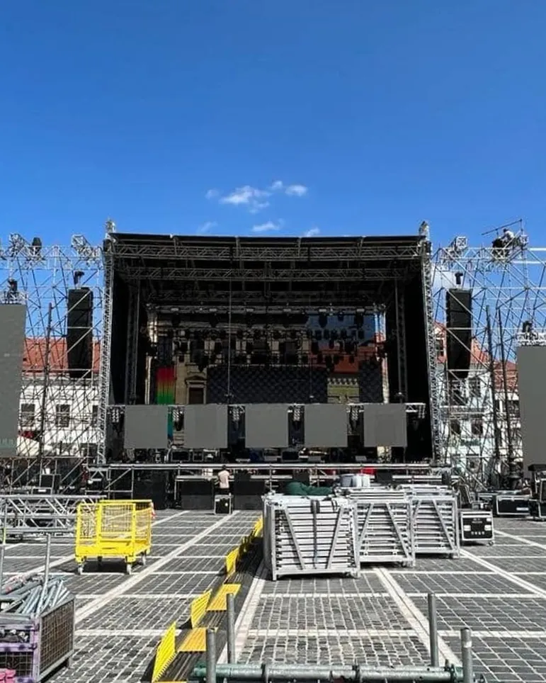 Instalații electrice pentru evenimente — Scena Radio ZU